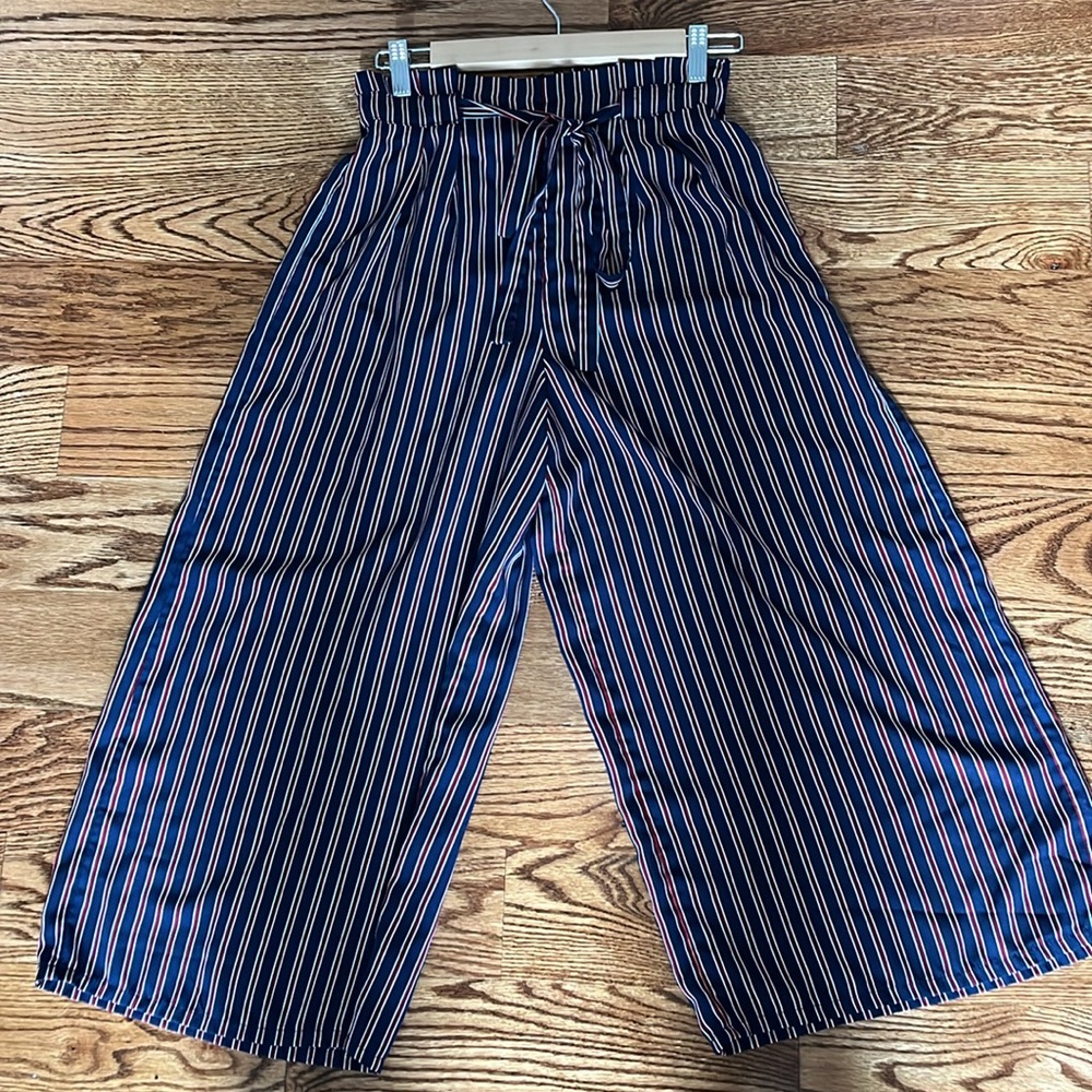 Cropped, Wide Leg Pants